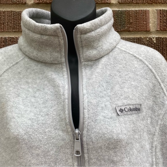 Columbia Jackets & Blazers - Columbia women’s light grey full zipper Fleece sports Jacket sweatshirt size XL